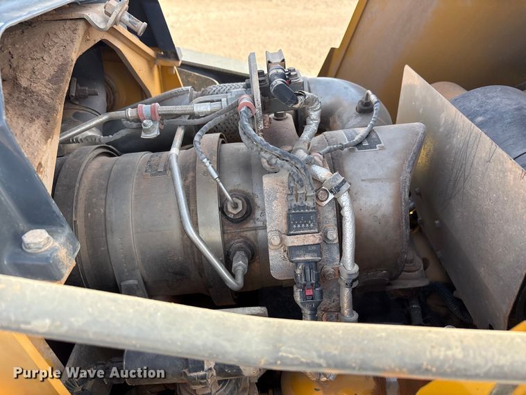 image for item FC2044 2013 John Deere 310SK backhoe