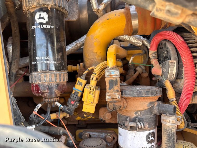 image for item FC2044 2013 John Deere 310SK backhoe