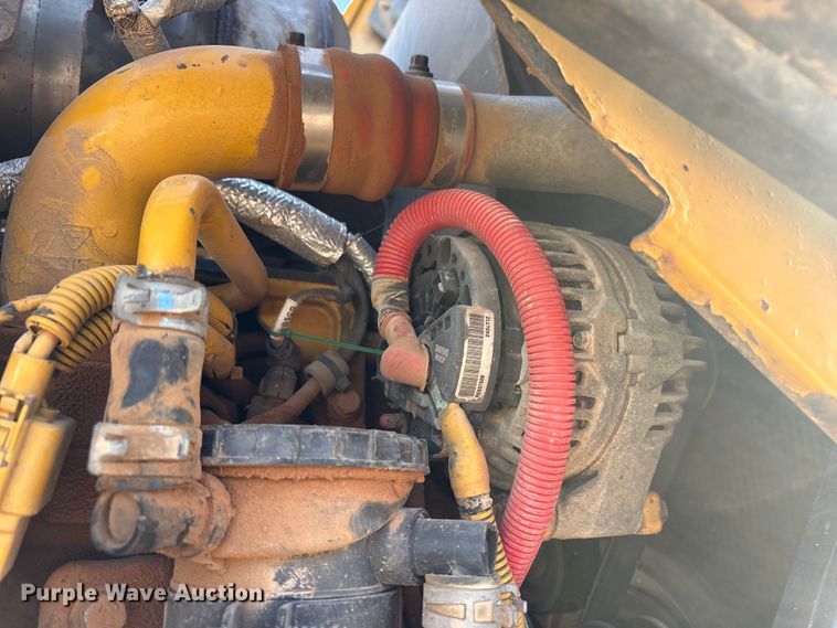 image for item FC2044 2013 John Deere 310SK backhoe