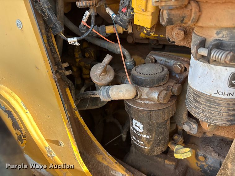 image for item FC2044 2013 John Deere 310SK backhoe