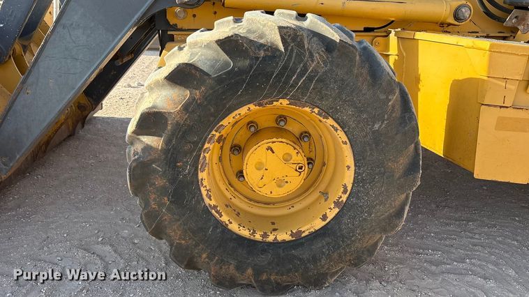 image for item FC2044 2013 John Deere 310SK backhoe