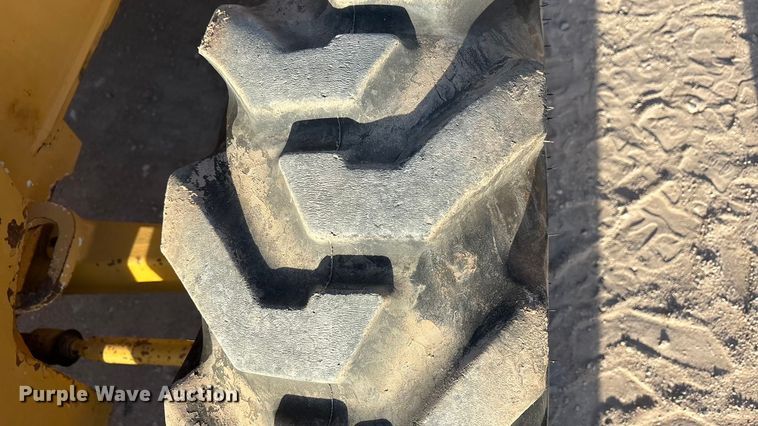 image for item FC2044 2013 John Deere 310SK backhoe