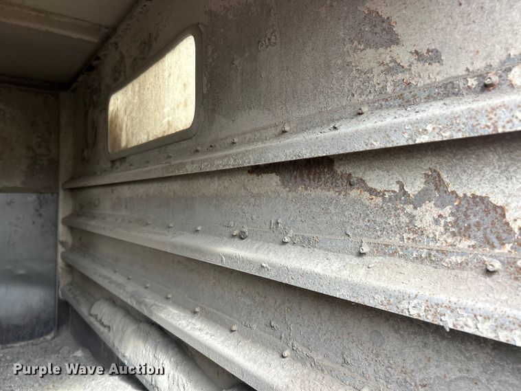 image for item FC5072 2018 Isuzu NRR street sweeper truck