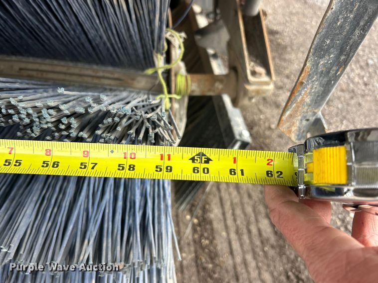 image for item FC5072 2018 Isuzu NRR street sweeper truck