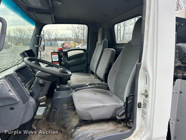 image for item FC5072 2018 Isuzu NRR street sweeper truck