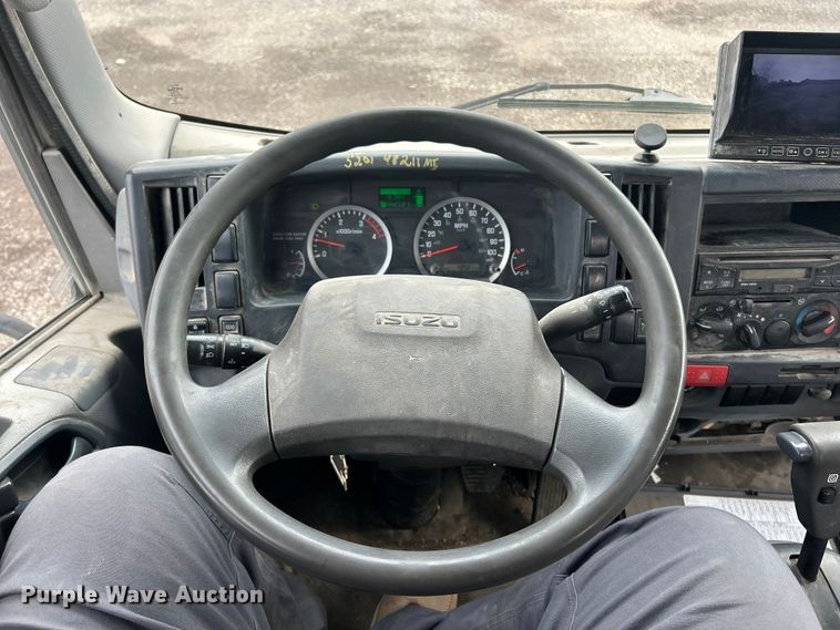 image for item FC5072 2018 Isuzu NRR street sweeper truck