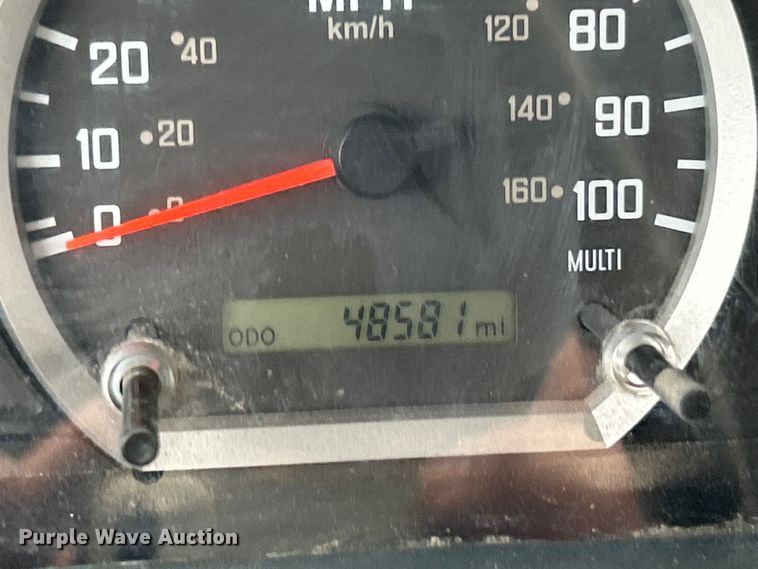 image for item FC5072 2018 Isuzu NRR street sweeper truck