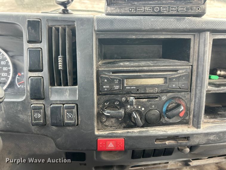 image for item FC5072 2018 Isuzu NRR street sweeper truck