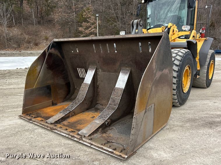 image for item FC5076 2011 Volvo L110F wheel loader