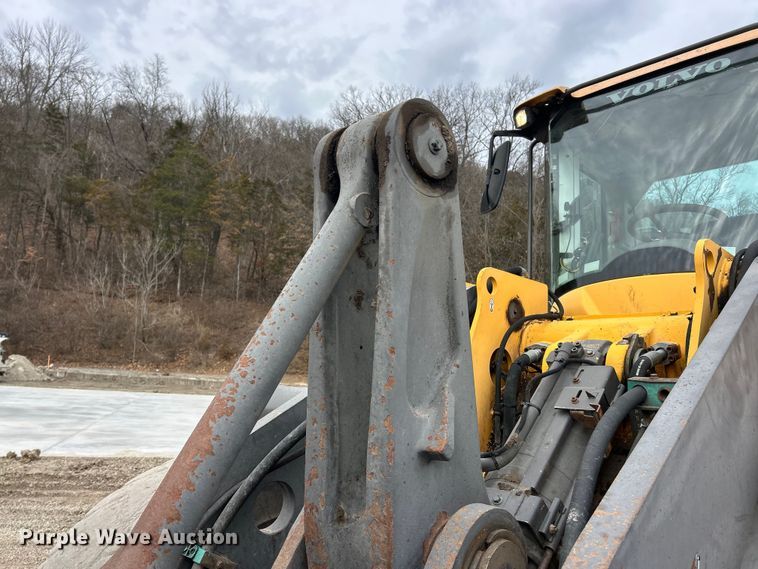 image for item FC5076 2011 Volvo L110F wheel loader