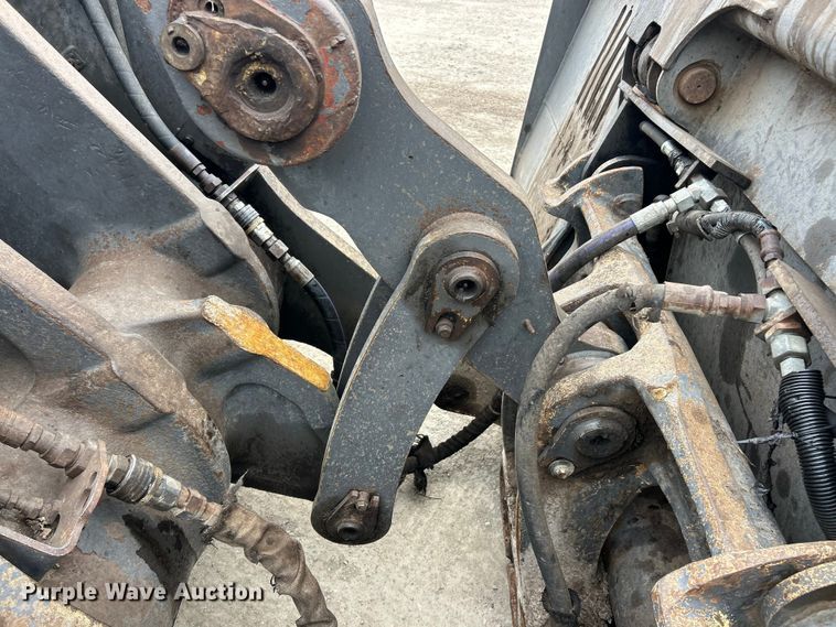 image for item FC5076 2011 Volvo L110F wheel loader