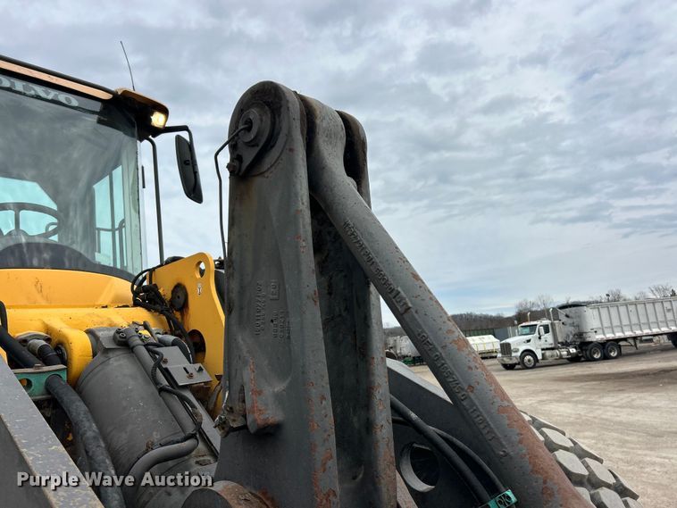 image for item FC5076 2011 Volvo L110F wheel loader