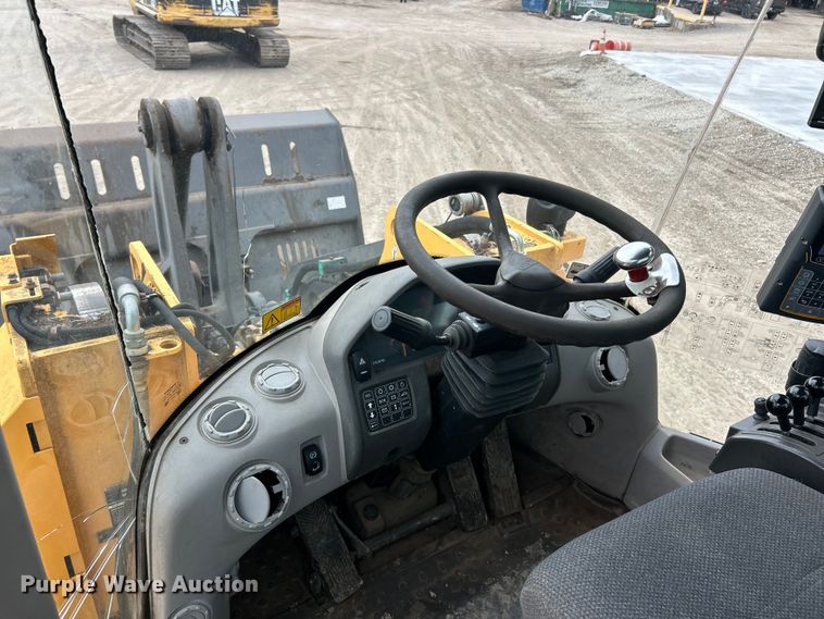 image for item FC5076 2011 Volvo L110F wheel loader