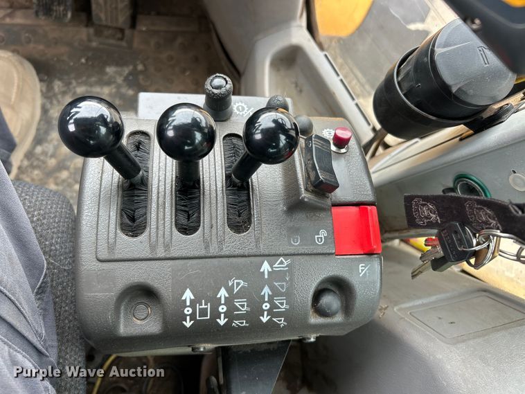 image for item FC5076 2011 Volvo L110F wheel loader