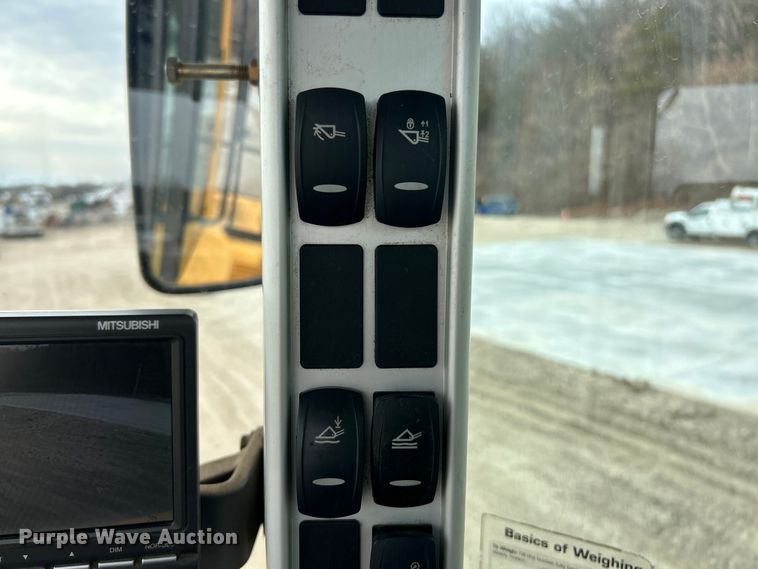 image for item FC5076 2011 Volvo L110F wheel loader