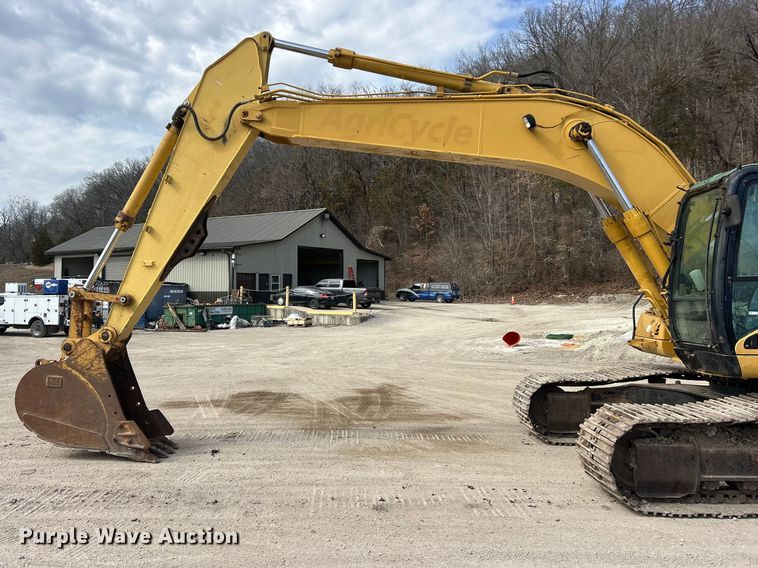 image for item FC5077 2005 Caterpillar 322C L excavator