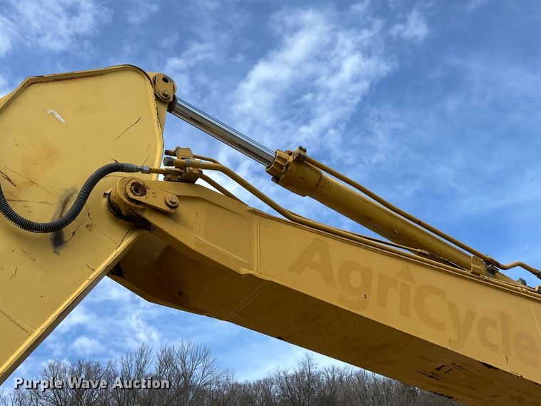 image for item FC5077 2005 Caterpillar 322C L excavator