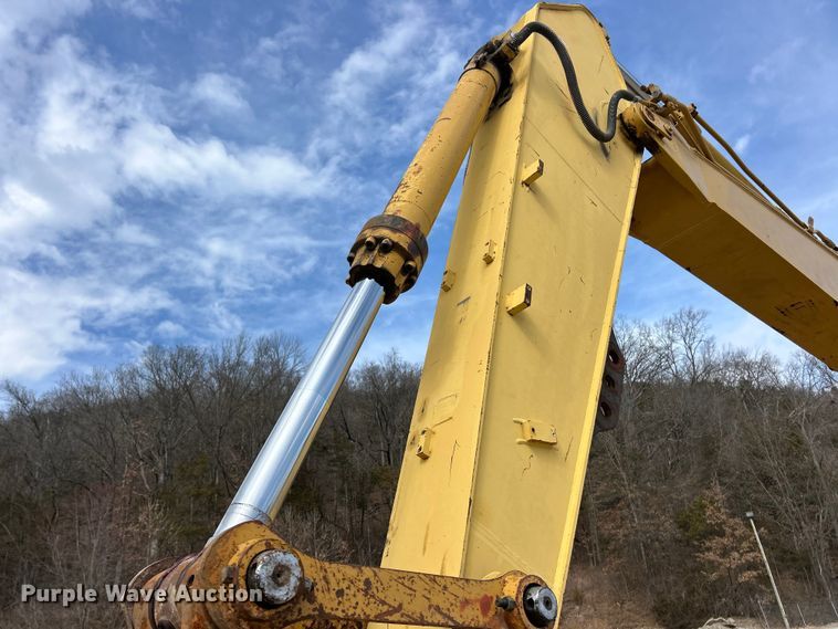 image for item FC5077 2005 Caterpillar 322C L excavator