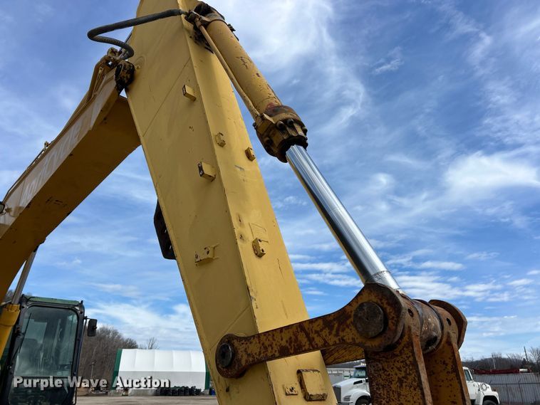 image for item FC5077 2005 Caterpillar 322C L excavator