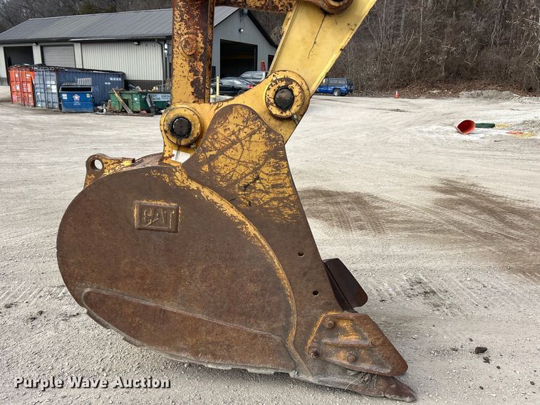 image for item FC5077 2005 Caterpillar 322C L excavator