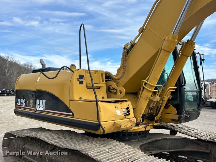 image for item FC5077 2005 Caterpillar 322C L excavator