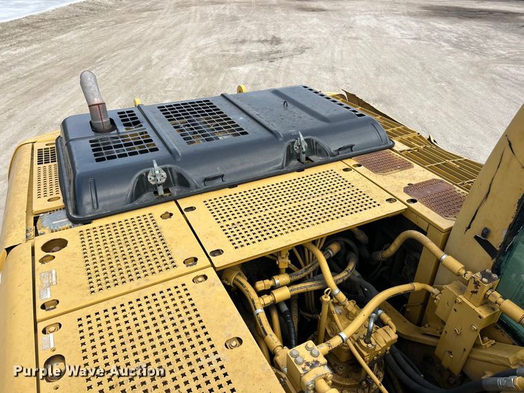 image for item FC5077 2005 Caterpillar 322C L excavator