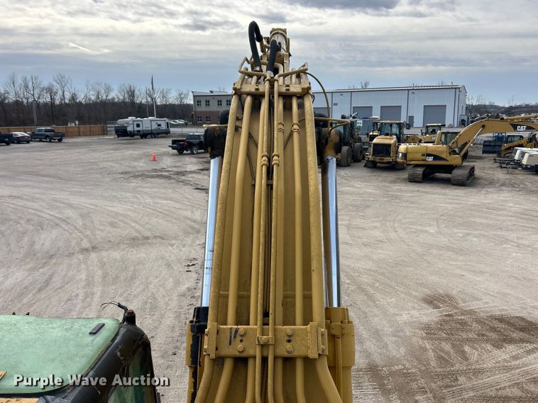 image for item FC5077 2005 Caterpillar 322C L excavator