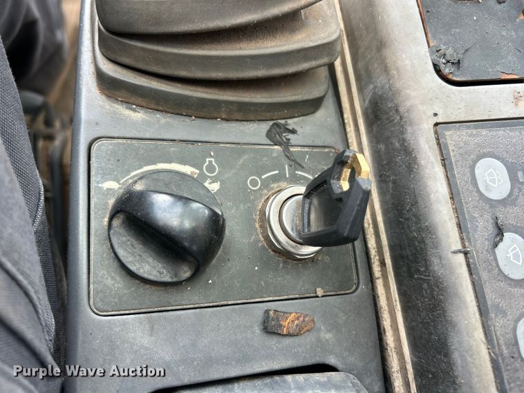 image for item FC5077 2005 Caterpillar 322C L excavator