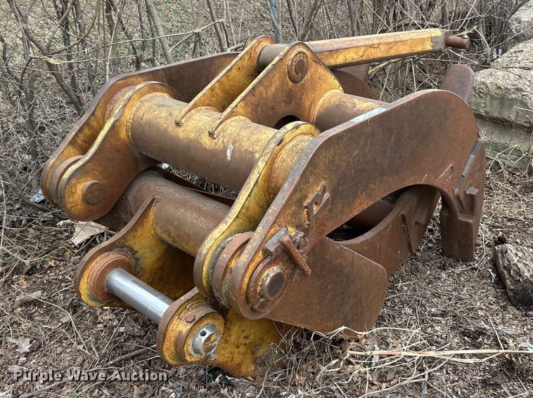 image for item FC5079 Rockland excavator grapple