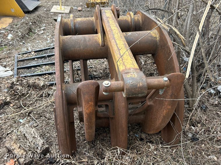 image for item FC5079 Rockland excavator grapple