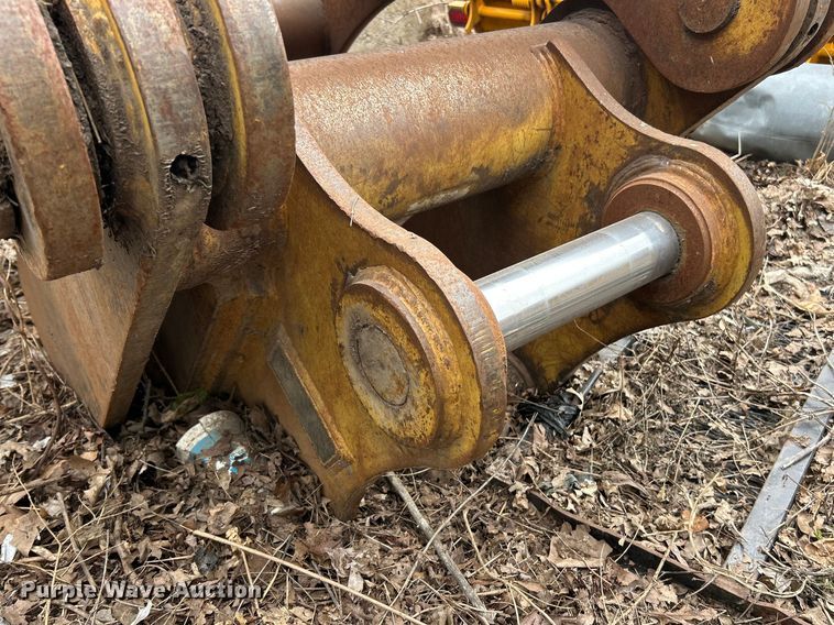 image for item FC5079 Rockland excavator grapple