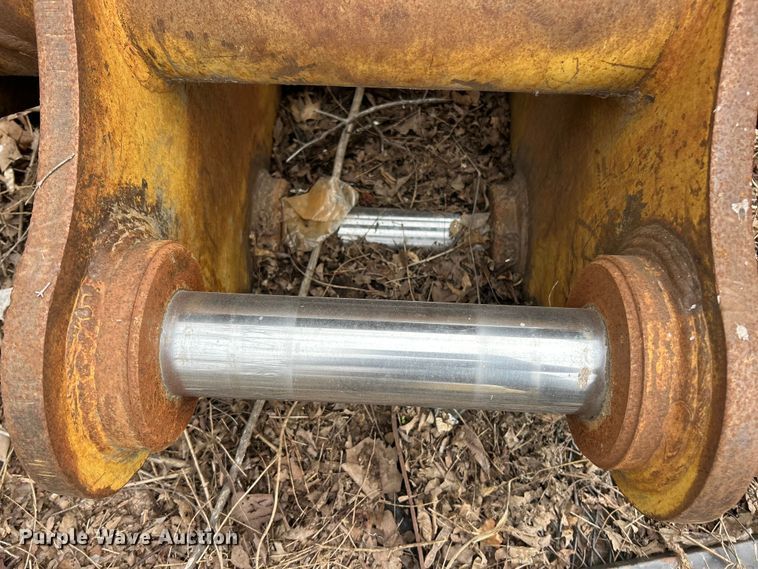 image for item FC5079 Rockland excavator grapple