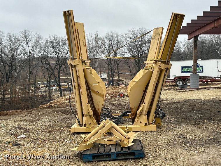 image for item FC5107 Vermeer TS44 tree spade