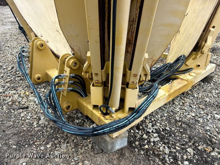 image for item FC5107 Vermeer TS44 tree spade