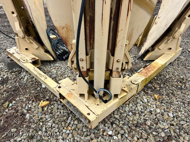 image for item FC5107 Vermeer TS44 tree spade