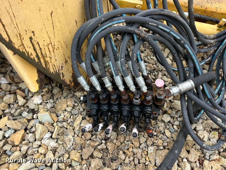 image for item FC5107 Vermeer TS44 tree spade