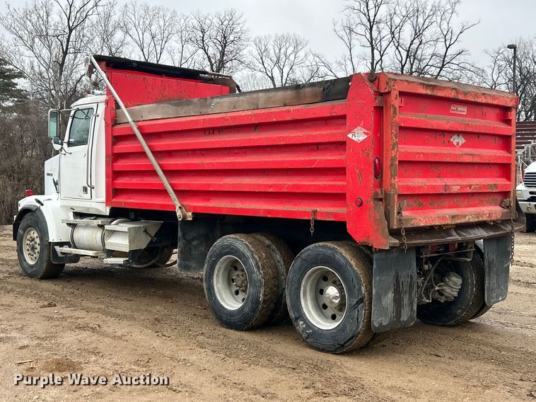 image for item FC5108 2000 Western Star 4800 dump truck