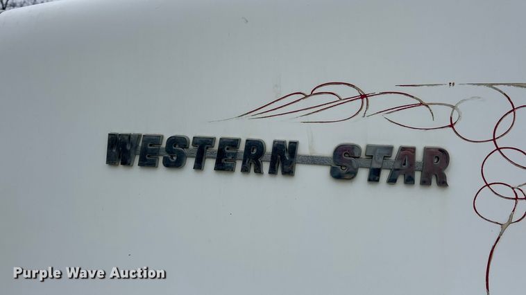 image for item FC5108 2000 Western Star 4800 dump truck