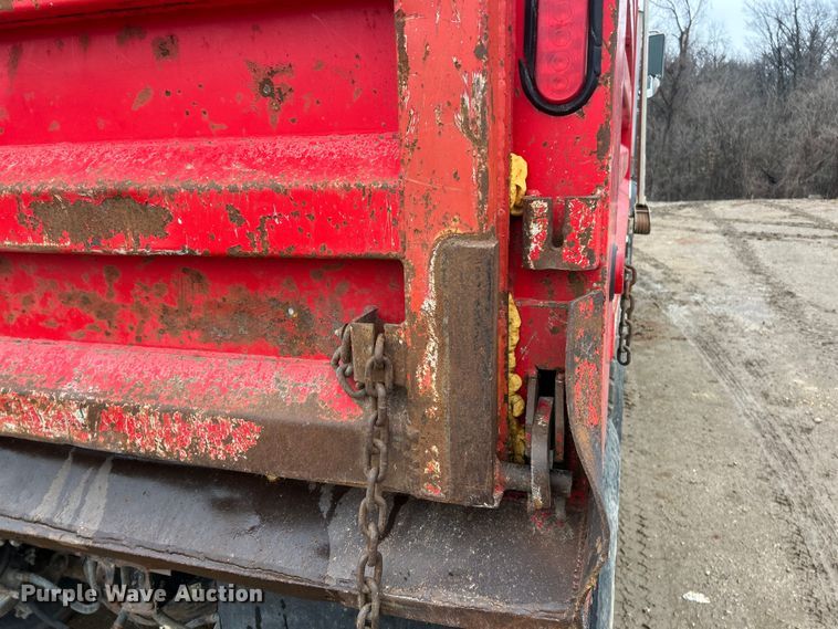 image for item FC5108 2000 Western Star 4800 dump truck