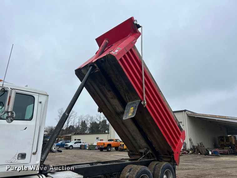 image for item FC5108 2000 Western Star 4800 dump truck
