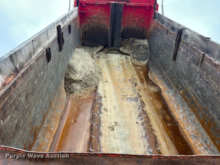 image for item FC5108 2000 Western Star 4800 dump truck