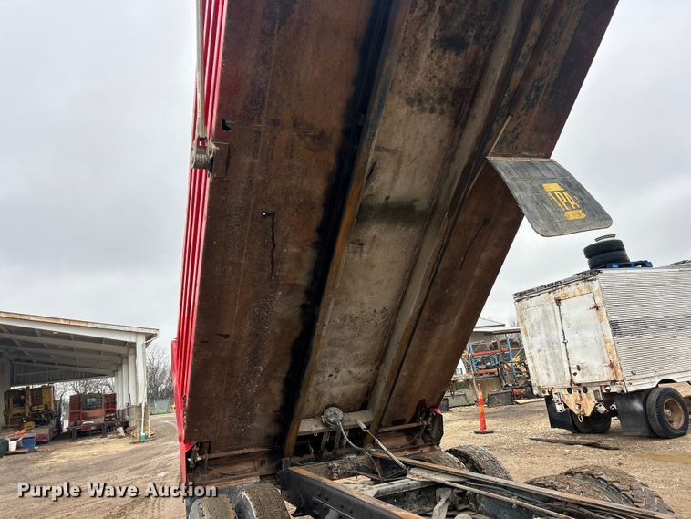 image for item FC5108 2000 Western Star 4800 dump truck