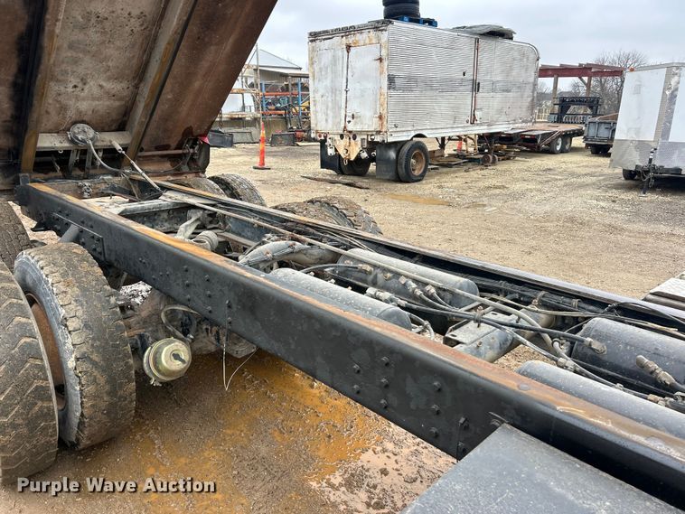 image for item FC5108 2000 Western Star 4800 dump truck