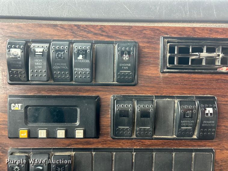 image for item FC5108 2000 Western Star 4800 dump truck