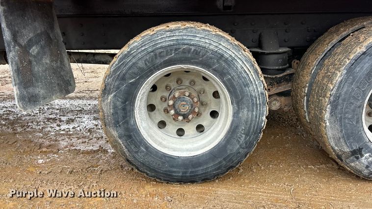 image for item FC5108 2000 Western Star 4800 dump truck