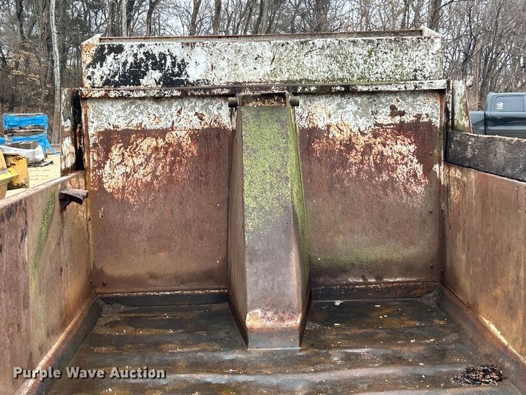 image for item FC5109 Davis dump bed