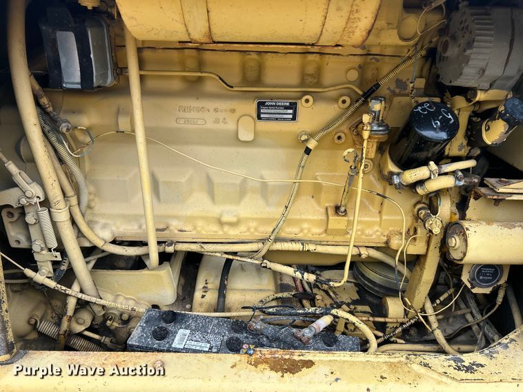 image for item FC5110 1972 John Deere 570A motor grader