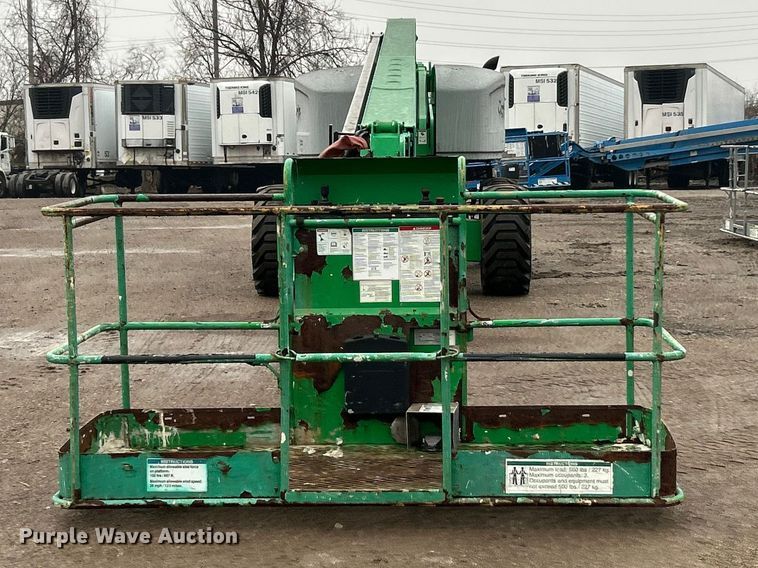 image for item FC5132 2012 Genie S-85 boom lift