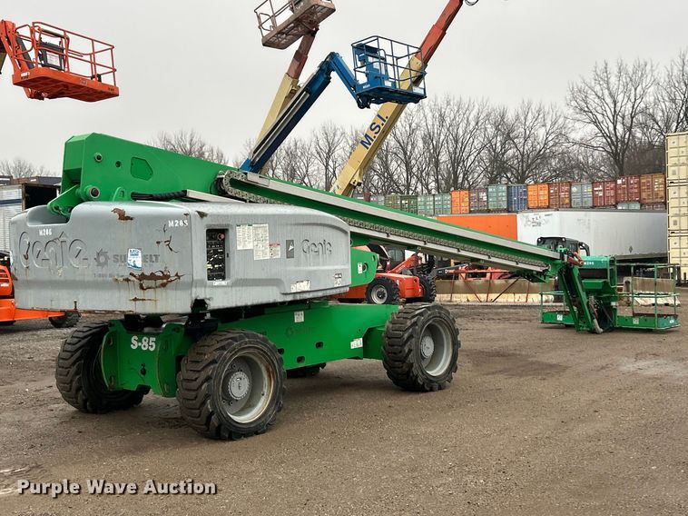 image for item FC5132 2012 Genie S-85 boom lift