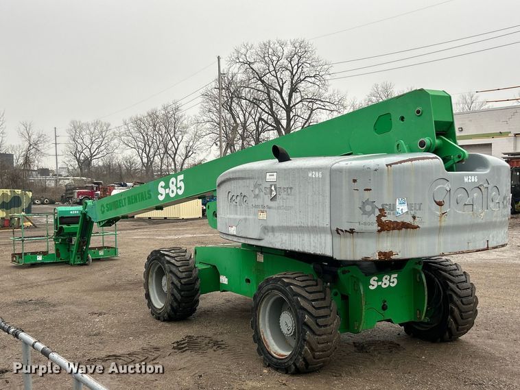 image for item FC5132 2012 Genie S-85 boom lift